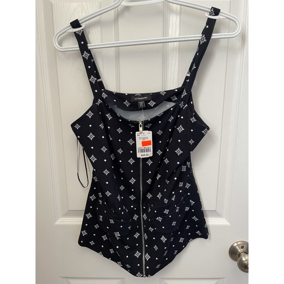 Le Chateau NWT tank size small - Picture 1 of 3